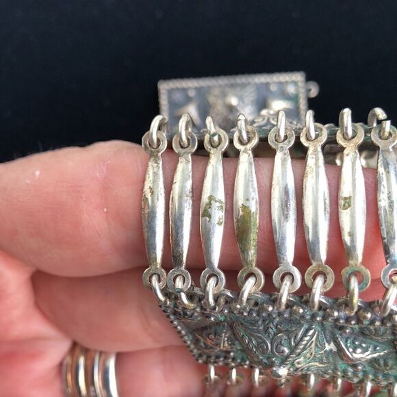 Sterling silver  - Picture 3 of 6